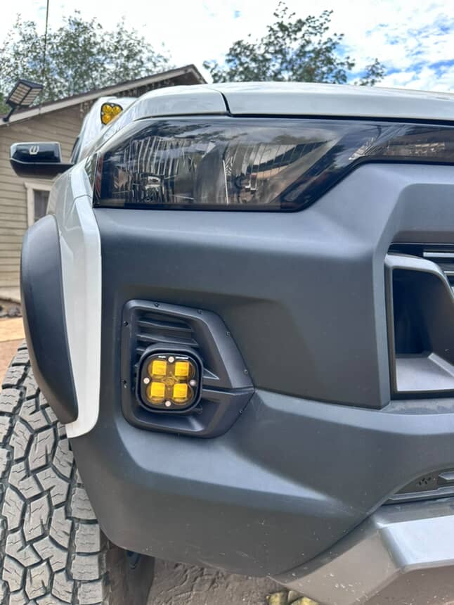 +2024 Colorado LT/TrailBoss Baja Designs Squadron Led vent cover (ASA Matte Black)