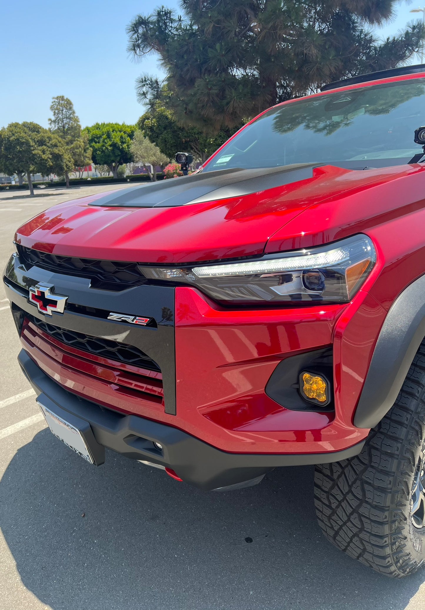 +2023 Colorado ZR2 Foglight conversion (Matte Black) + Diode Dynamics SS3 SAE Sport LED Pod