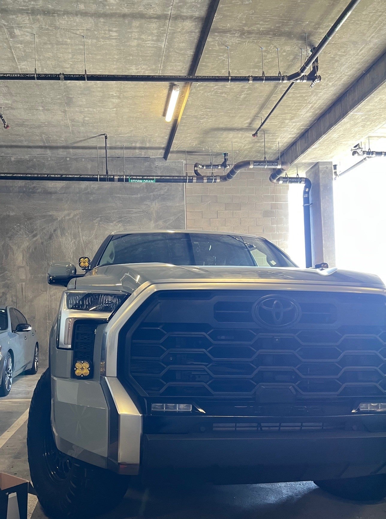 +2022 Toyota Tundra Led vent cover (ASA Matte Black) + Baja Designs Squadron SAE