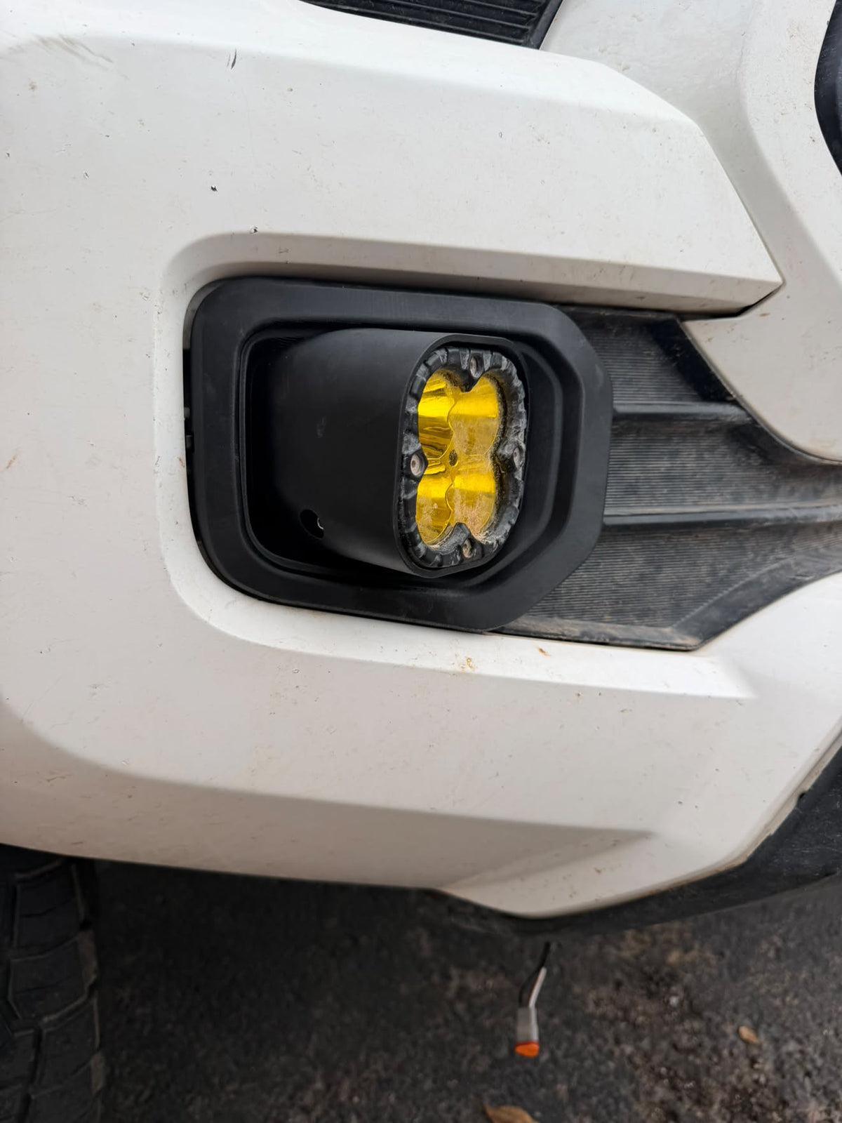 2016 - 2023 Tacoma Cavalier Lighting Led vent cover (ASA Black)