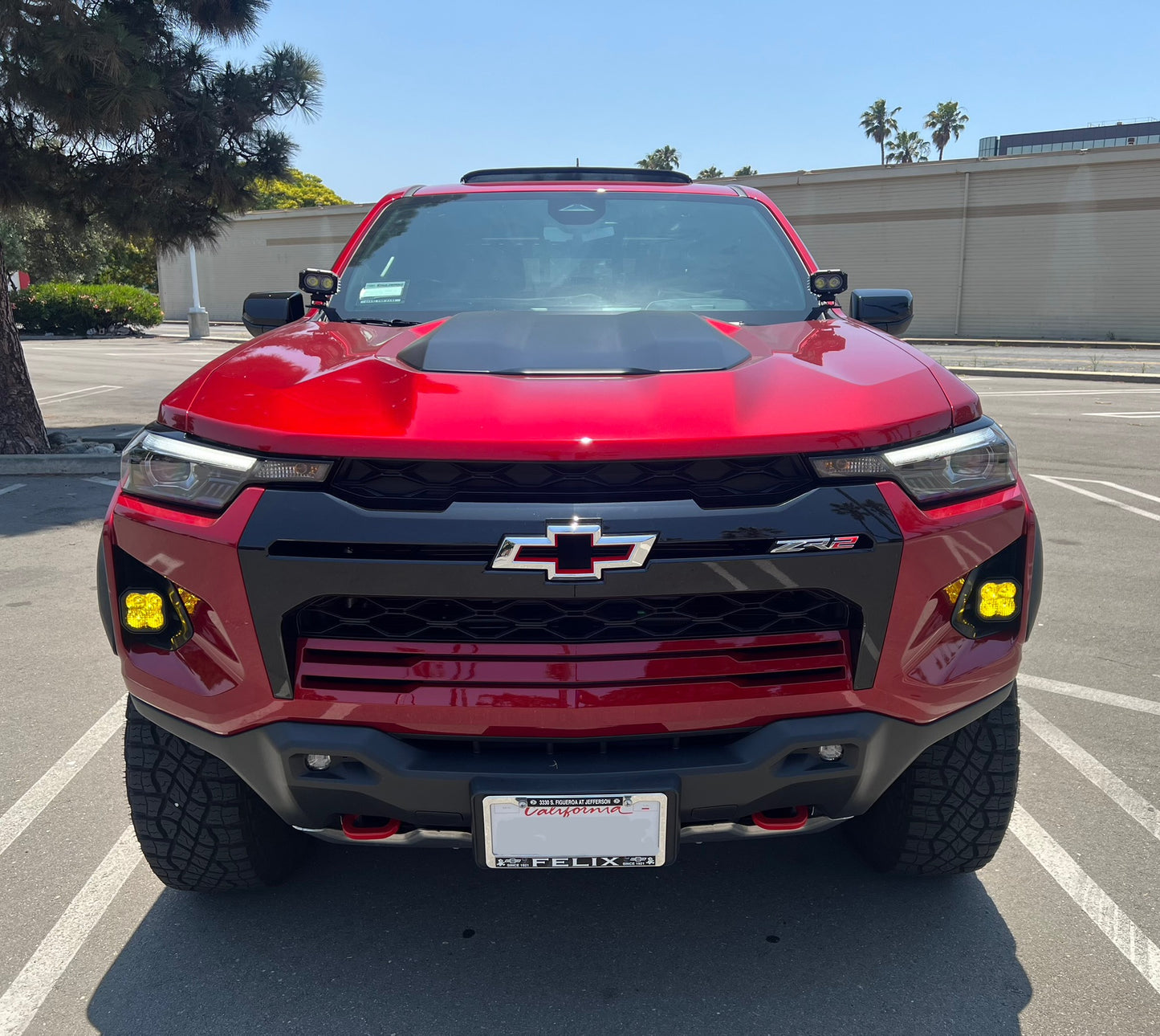 +2023 Colorado ZR2 Foglight conversion (Matte Black) + Diode Dynamics SS3 SAE Sport LED Pod