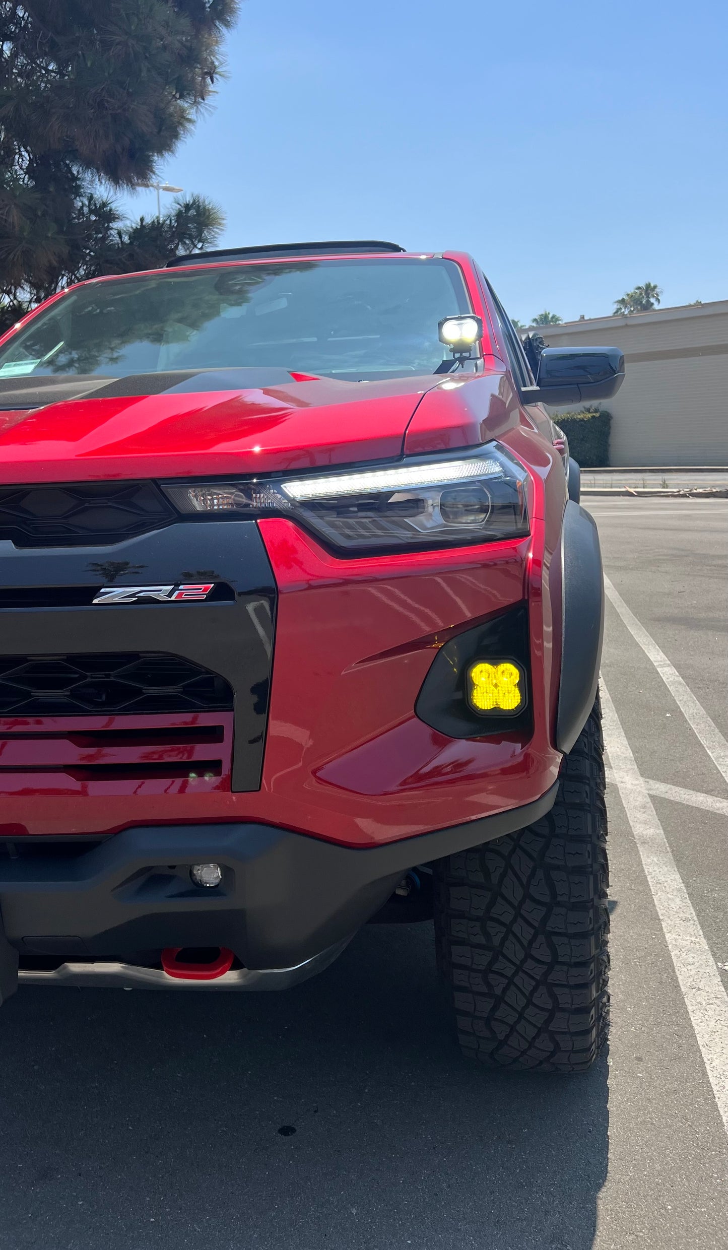 +2023 Colorado ZR2 Foglight conversion (Matte Black) + Diode Dynamics SS3 SAE Sport LED Pod