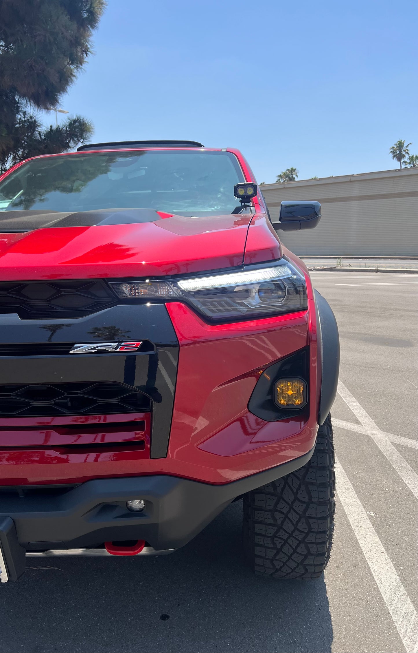 +2023 Colorado ZR2 Foglight conversion (Matte Black) + Diode Dynamics SS3 SAE Sport LED Pod